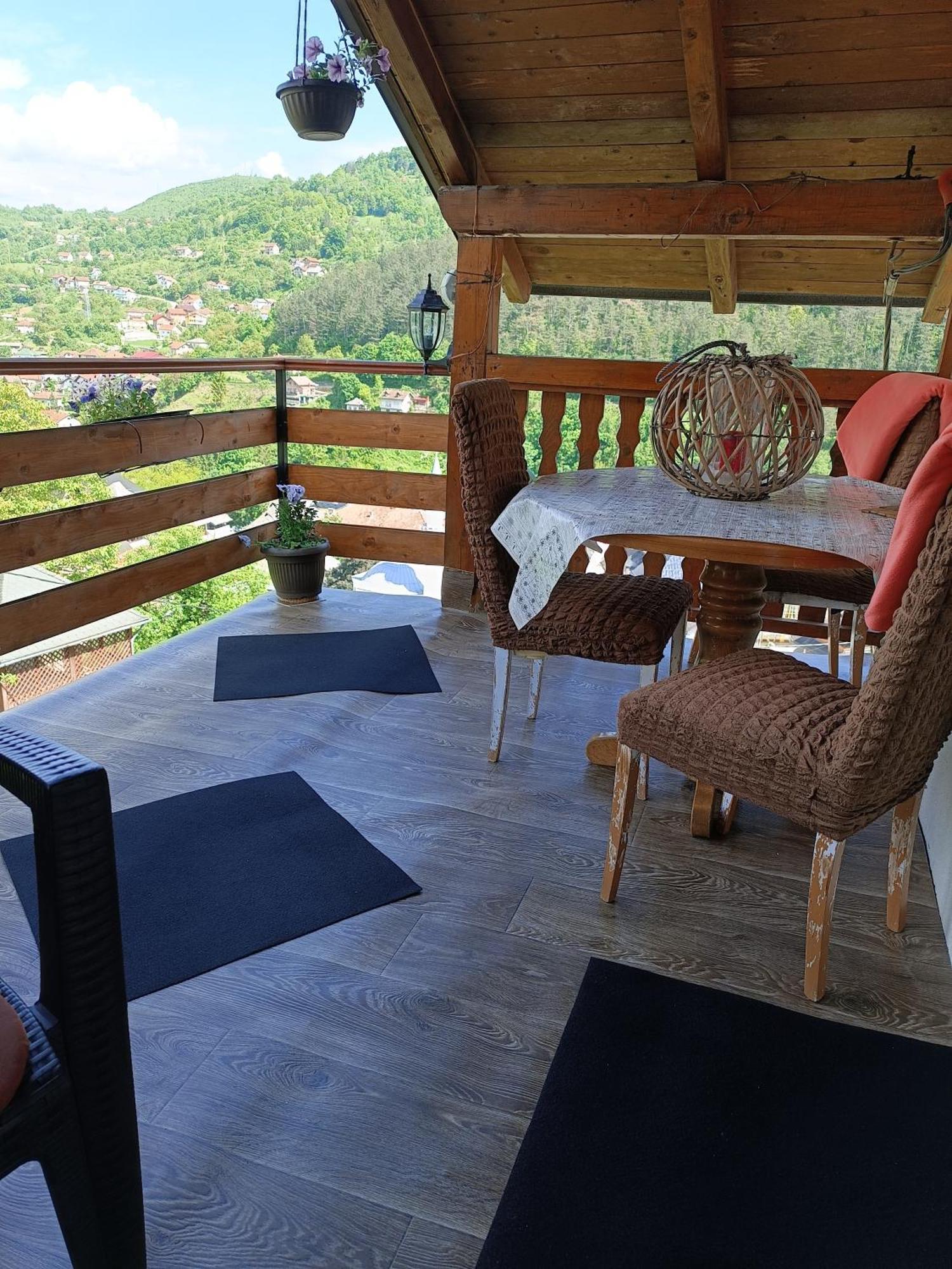 Privatni Smjestaj Kurtalija Hotel Яйце Екстериор снимка